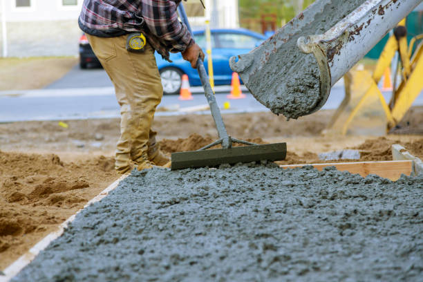 Best Concrete Retaining Walls in Powderly, TX